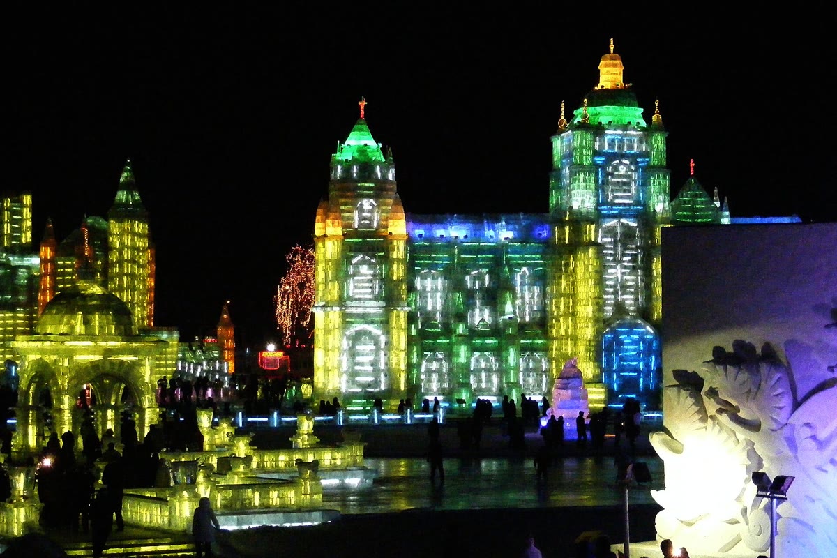 Harbin Ice and Snow World Full-Day Pass (Day + Night) - Harbin Ice and Snow World